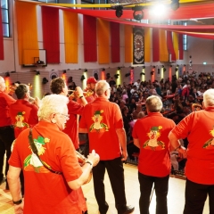 Ballett-Treffen Schneeschreck: Die Clowngruppe beim Auftritt.