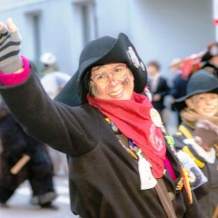 Narrenbaumstellen auf dem Gottmannplatz: Danach folgte der Schneckenbürgler Räuber.