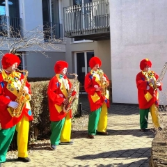 Rosenmontag mit der Clowngruppe: Besuch im Pflegeheim  Don Bosco.