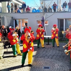 Rosenmontag mit der Clowngruppe:  Besuch im Pflegeheim  Don Bosco.