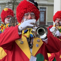 Schmutziger Donnerstag: Die Clowngruppe im Gustav-Schwab Kindergarten.