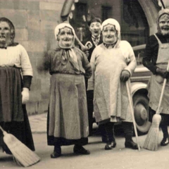 Schmutziger Donnerstag 1938: Der Elferrat als Besewieber in der Stadt.